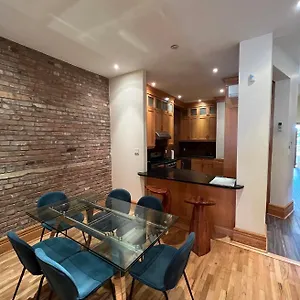 Spacious Downtown Apartment, 4br-2ba,free Wifi , Montreal Canada