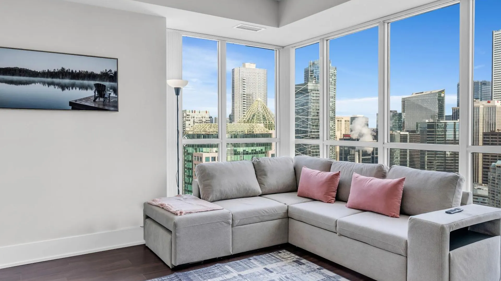 Modern Downtown Suites Toronto 0*,